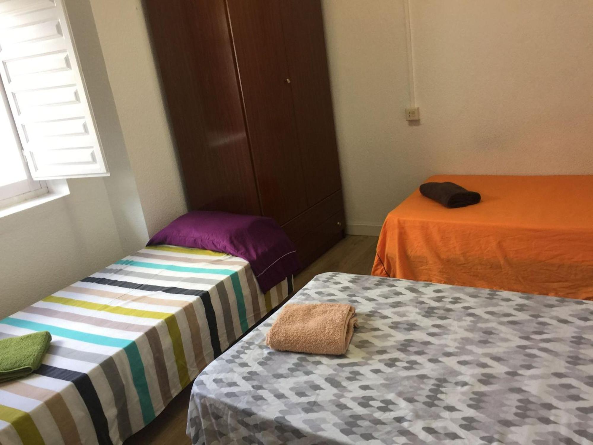 Residencia 14 Hotel Salamanca Bagian luar foto